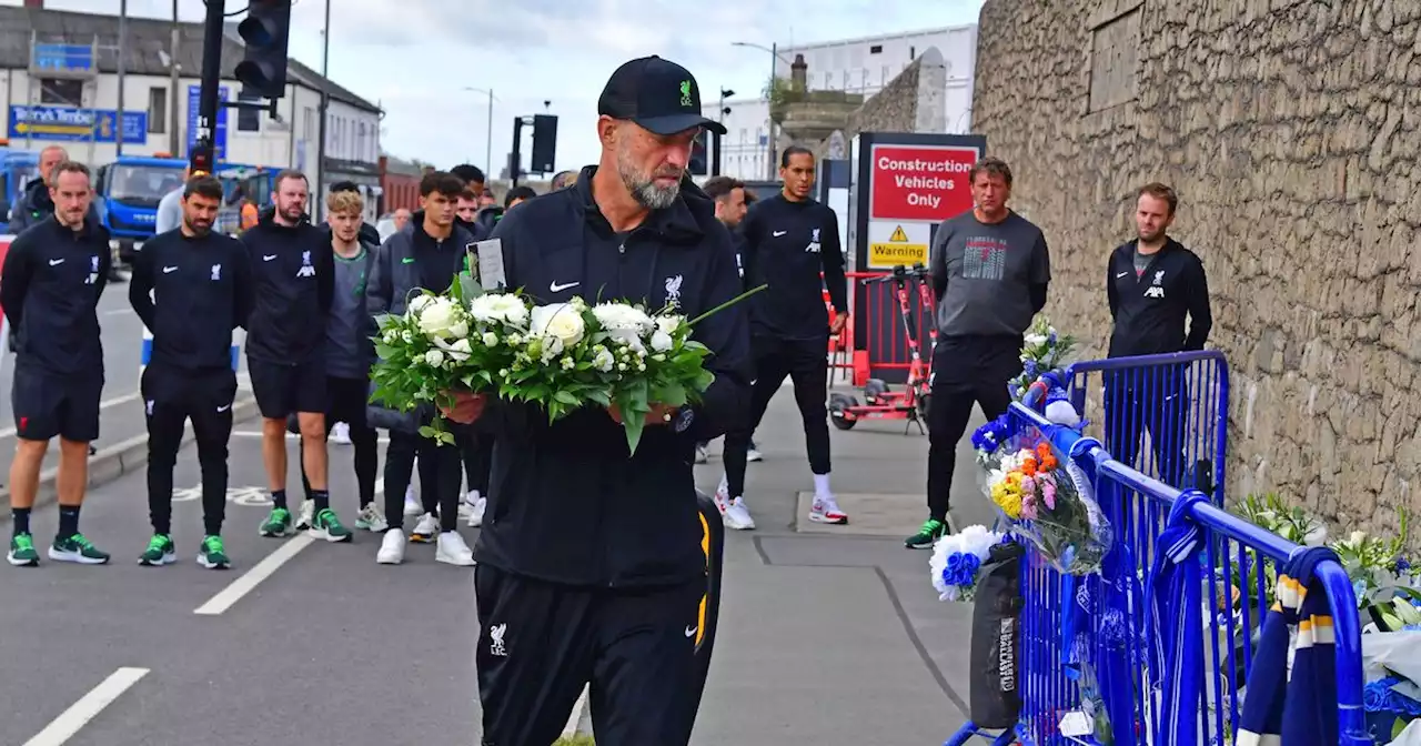 Jurgen Klopp and Liverpool squad pay tribute to Michael Jones