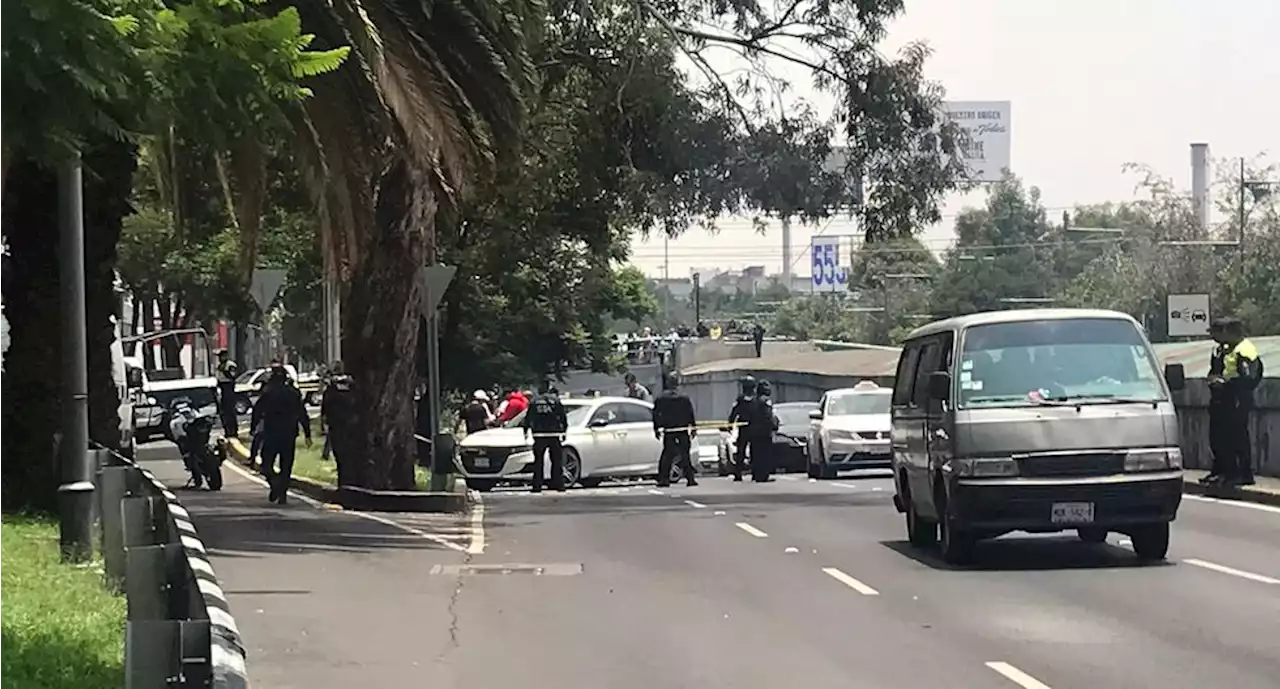 VIDEO Asesinan en ataque directo a hombre en carriles centrales de Viaducto