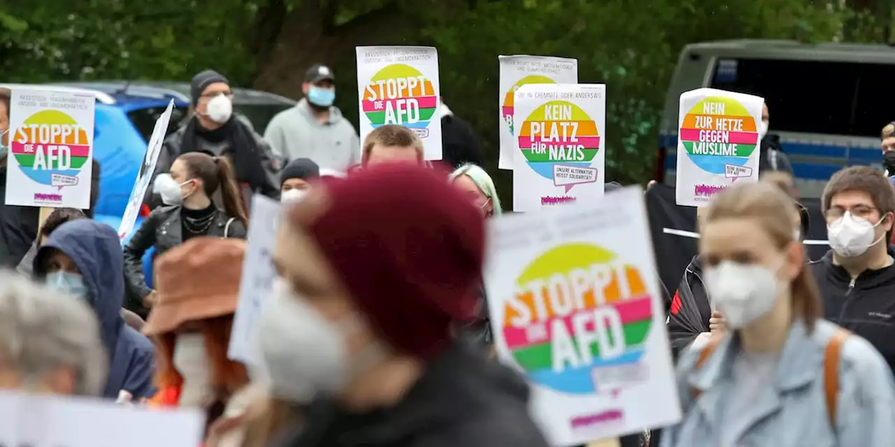 „Sie wollen Staatsgeld? Dann sagen Die einfach, Sie kämpfen gegen Rechts“