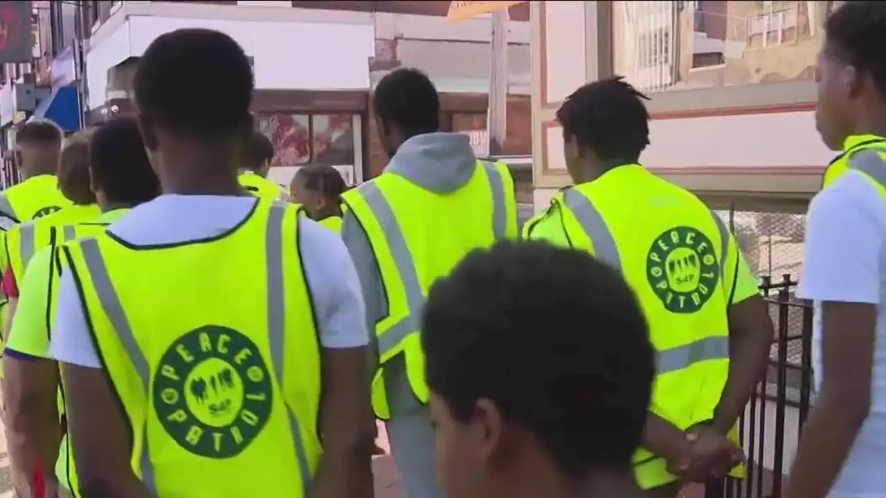 2 anti-violence groups team up for Hug the Block overnight peace patrols aross Philadelphia