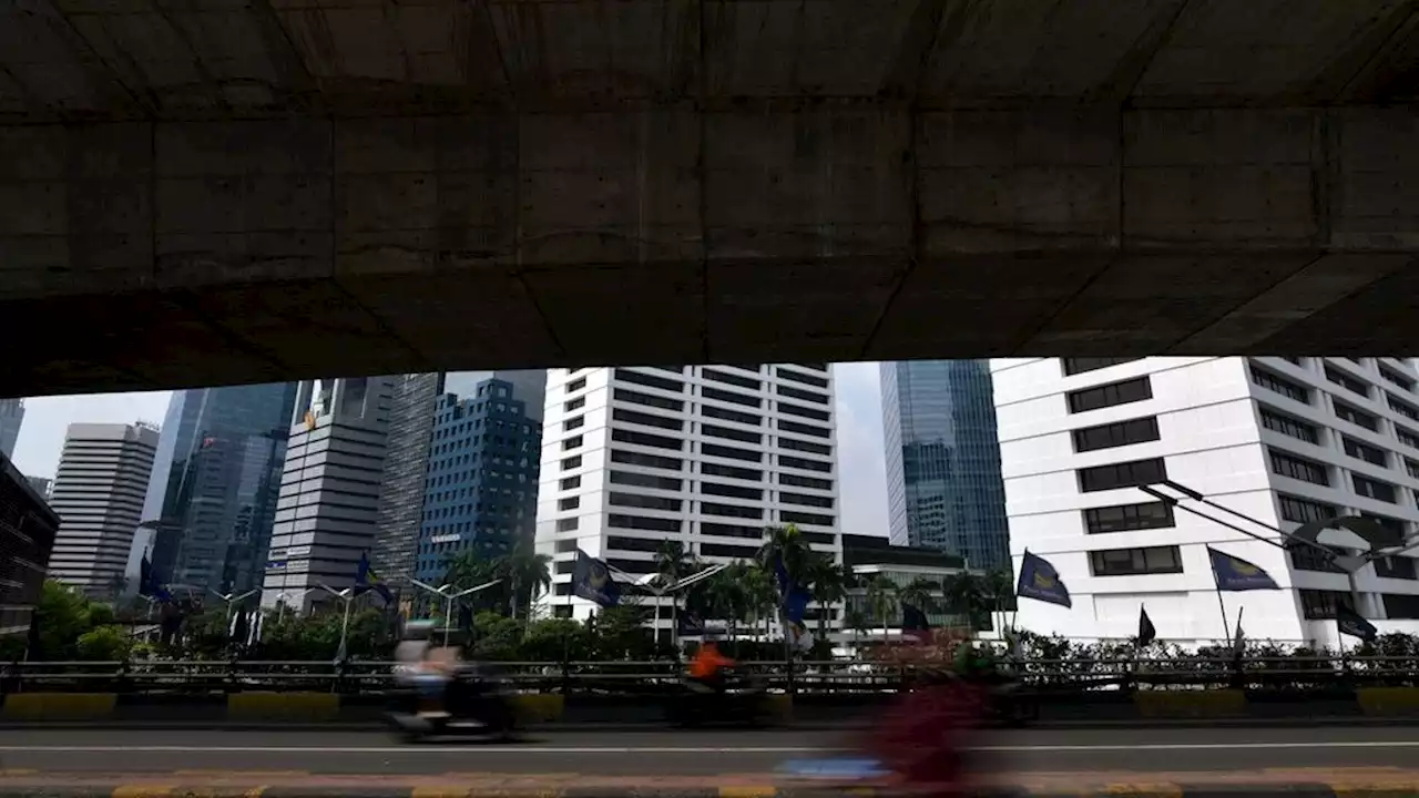 Tantangan Rumit Mengerek Penerimaan Pajak