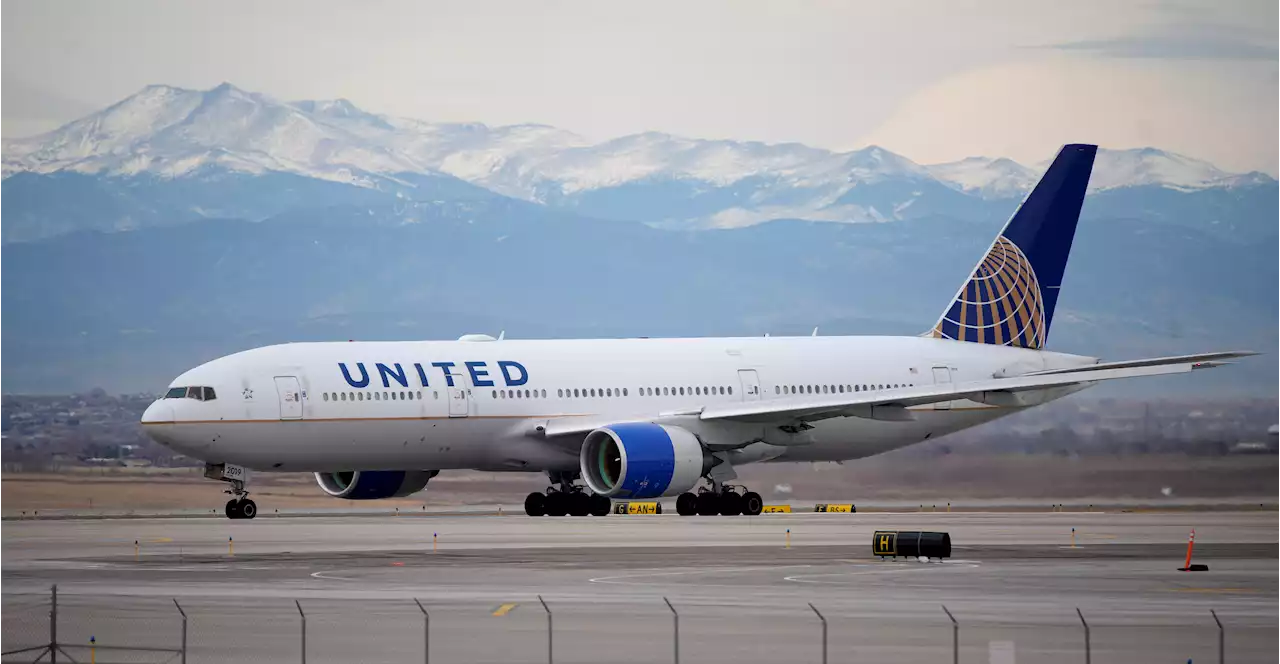 United Airlines Pilot Accused of Attacking Parking Barrier With Ax