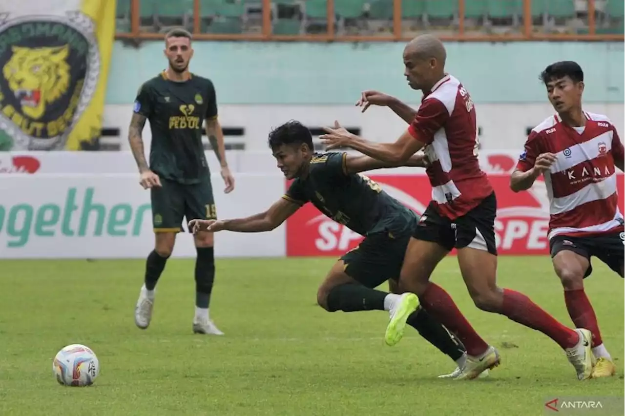 Debut Pelatih Aji Santoso di Persikabo 1973 Diwarnai Kekalahan Telak dari Madura United