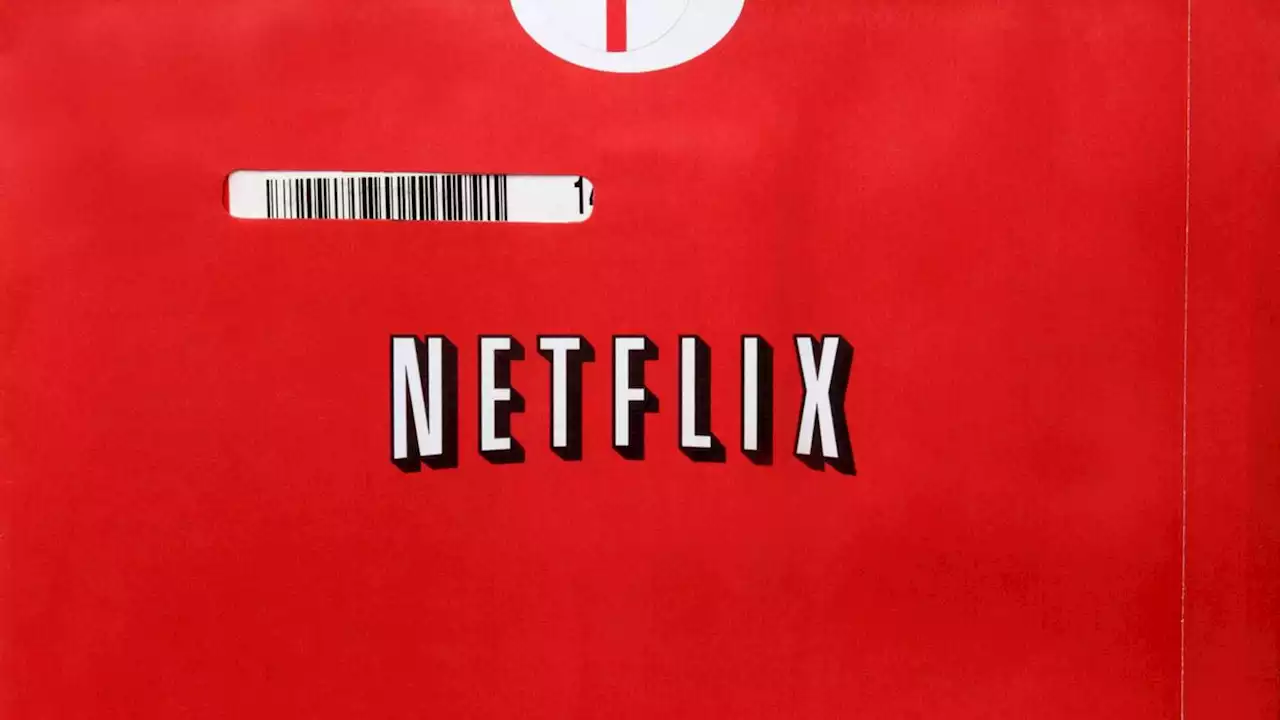 Netflix to mark end of DVD service by giving away selects discs