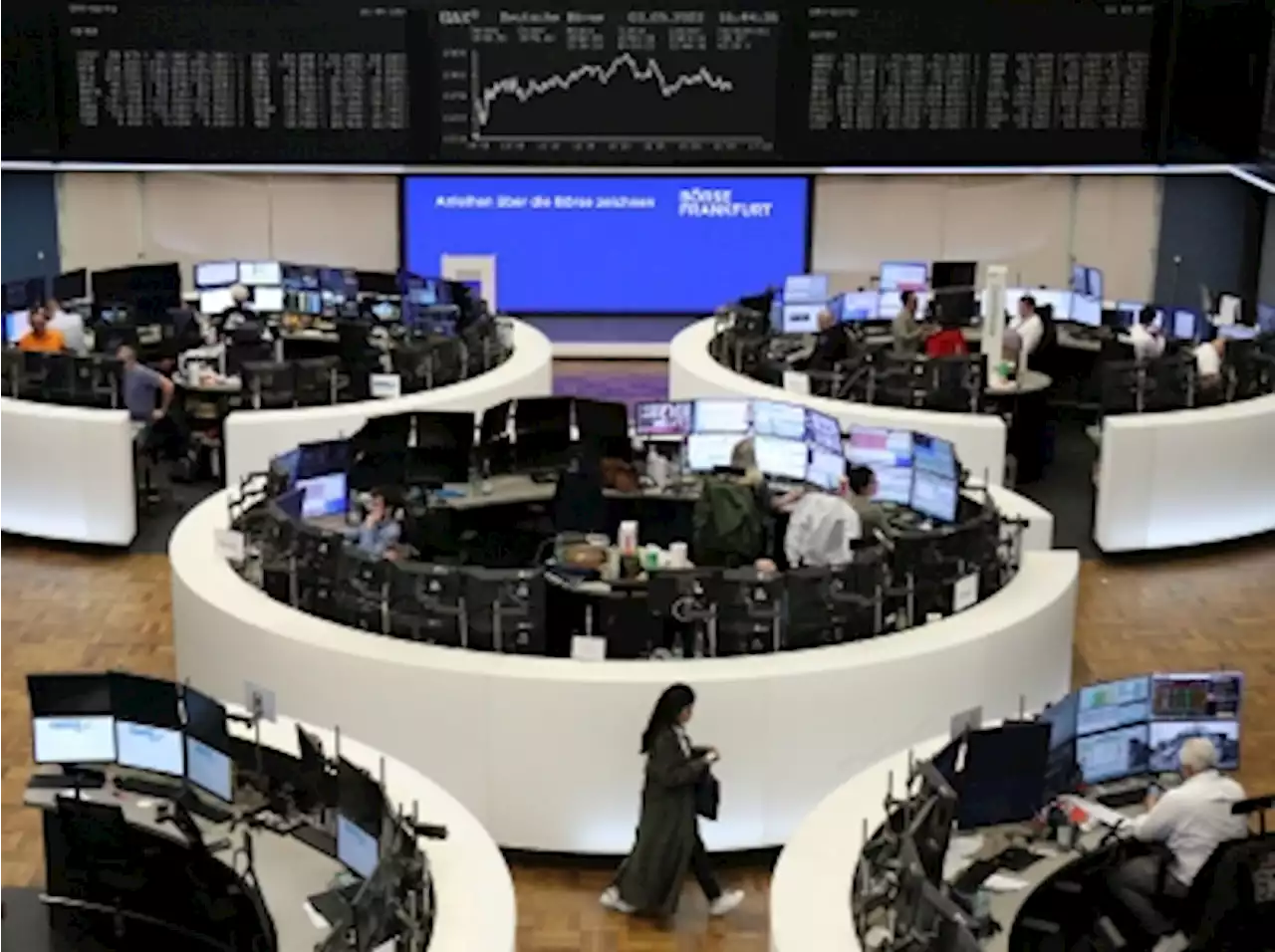 European shares sink to lowest in six weeks, China woes loom large