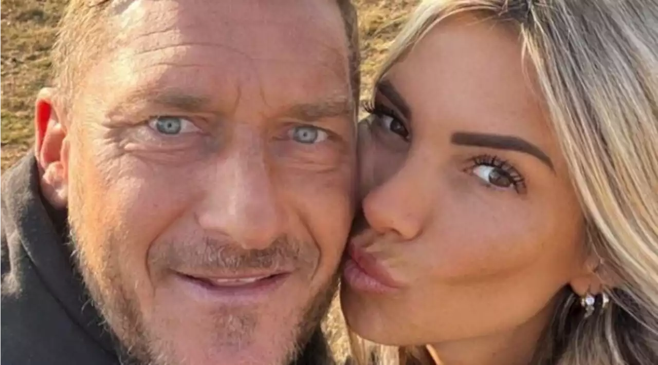 Francesco Totti e Noemi Bocchi un safari tutto amore e relax