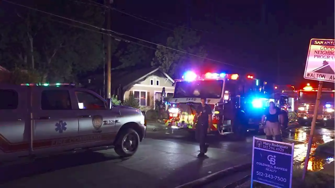 South Side home suffers exterior damage in early morning fire