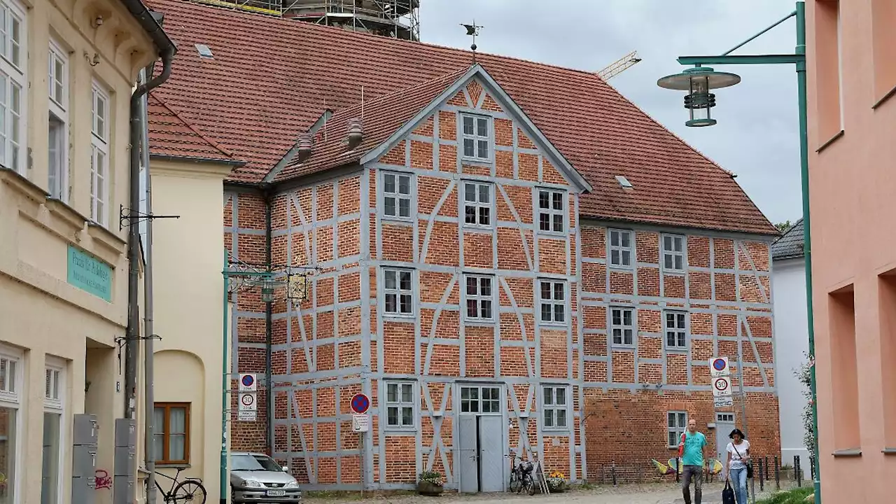 Güstrow erste MV-Stadt mit Siegel für mehr Barrierefreiheit