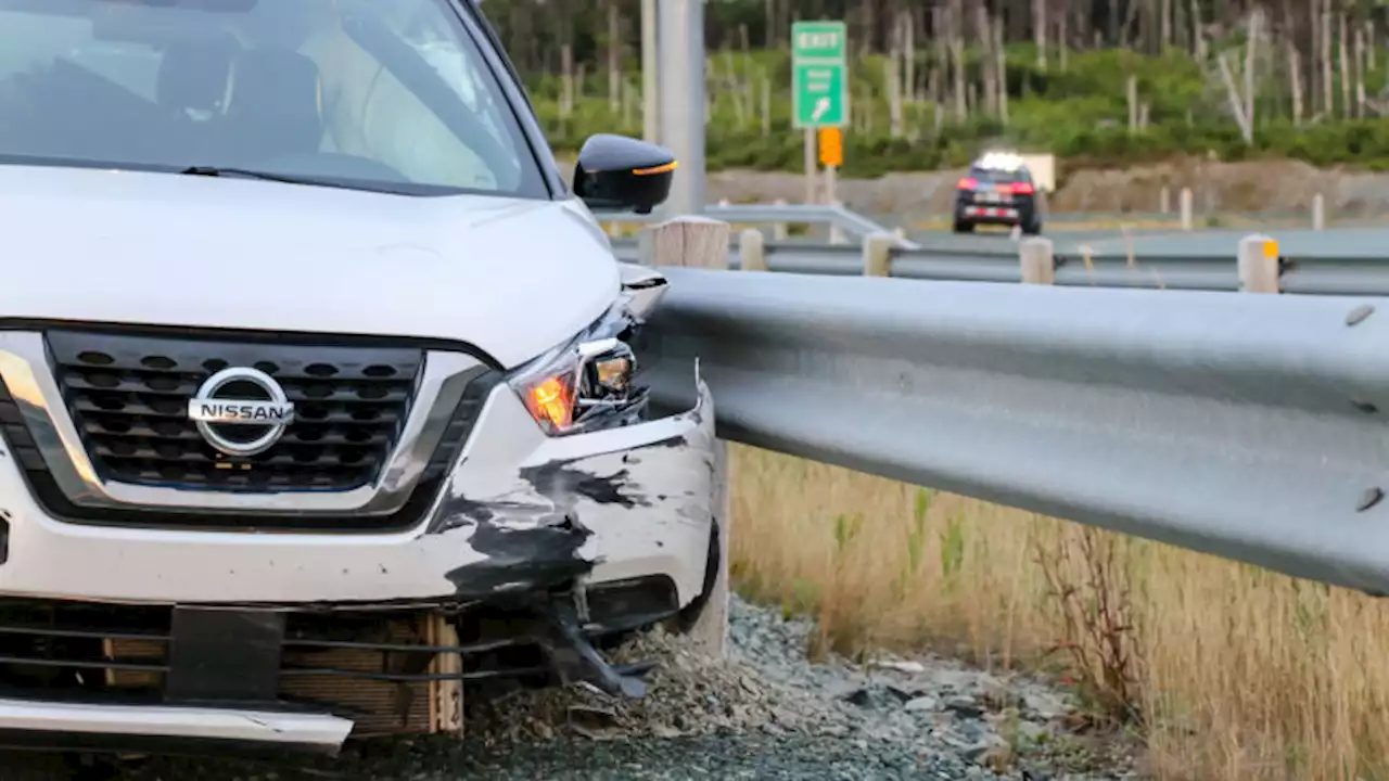 Driver flees scene of single-vehicle crash Friday evening