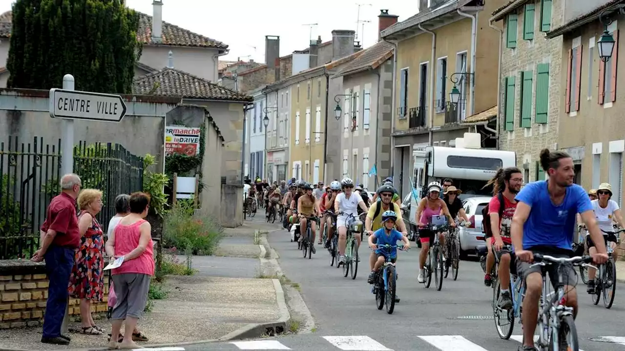 Le convoi de l’eau des anti-bassines ﻿: « Ça dépasse nos espérances en termes d’ambiance »