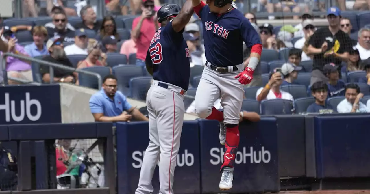 Urías pega su segundo grand slam consecutivo y Medias Rojas superan 8-1 a Yanquis