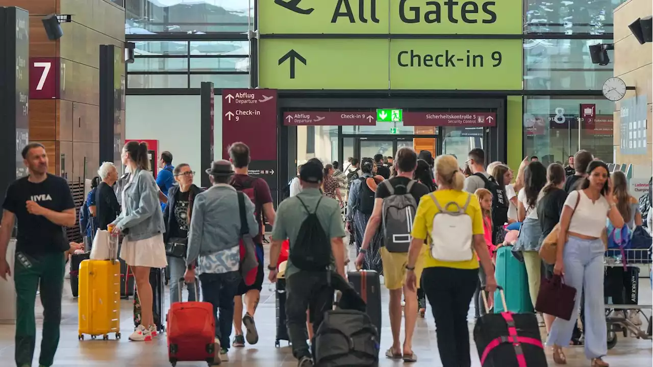 80.000 Passagiere zum Ferienstart in Berlin: Sommerverkehr am BER „gut geplant und entspannt“ angelaufen