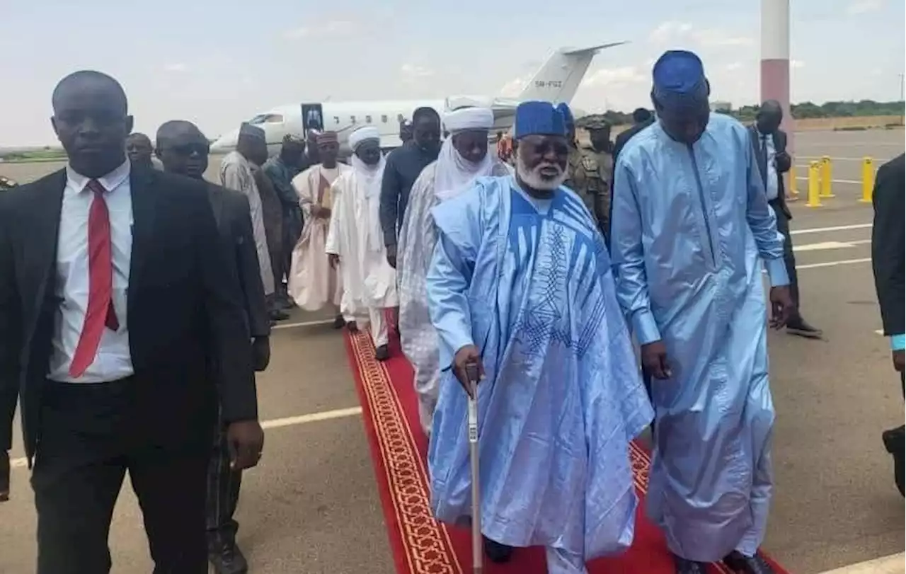 Abdulsalami, Sultan of Sokoto lead ECOWAS delegation to Niger Republic for 'final' talks