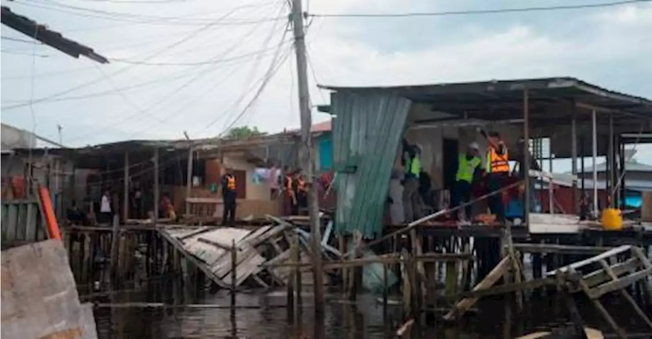 Illegal structures ‘outside’ Labuan’s Kg Muslim Filipino refugee settlement demolished