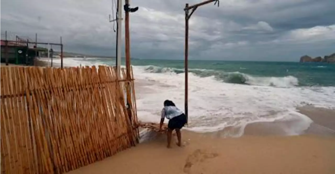 Major hurricane heads toward northwest Mexico, California