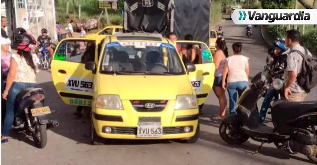 Adulto mayor falleció dentro de un taxi en Floridablanca mientras era llevado a un centro médico