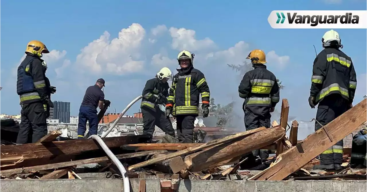 Video: Víctimas del ataque ruso a Chernígov suben a siete muertos y más de 30 heridos