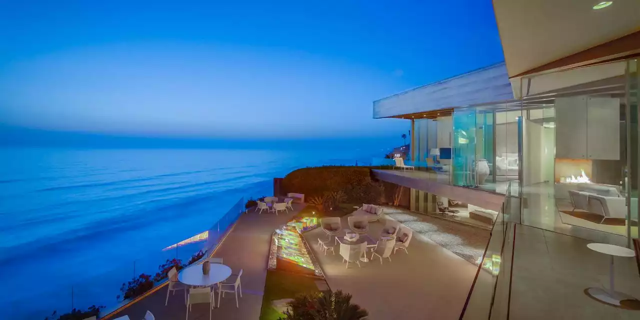 | An Oceanfront California Home With Ties to ‘Westworld’ Sells for $16.25 Million