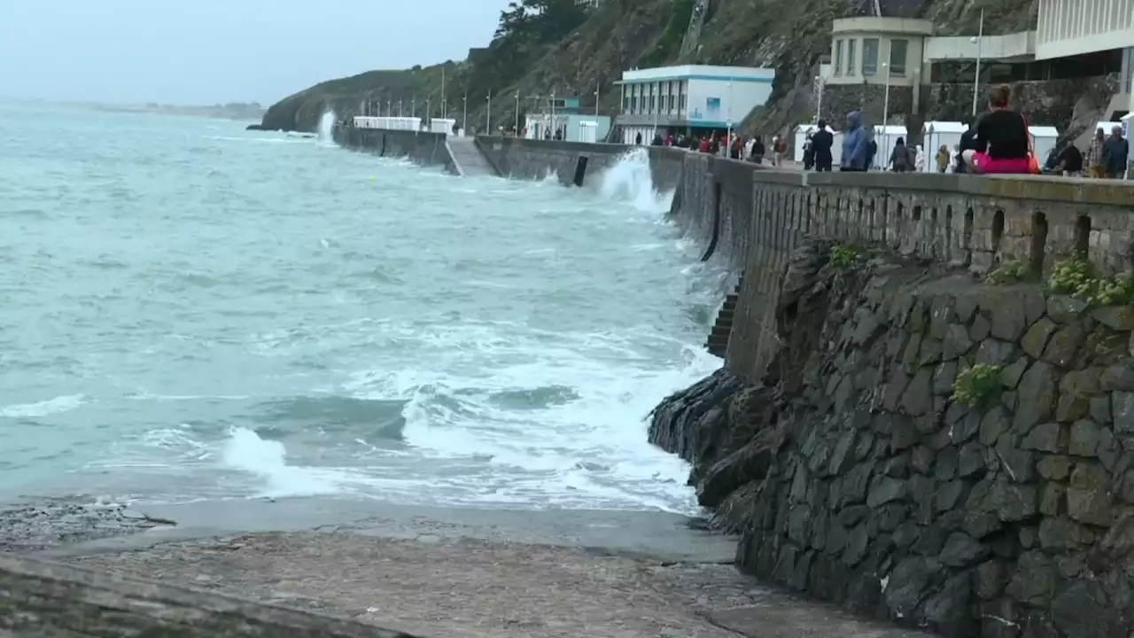 Tempête en Normandie: la préfecture de la Manche appelle à la prudence