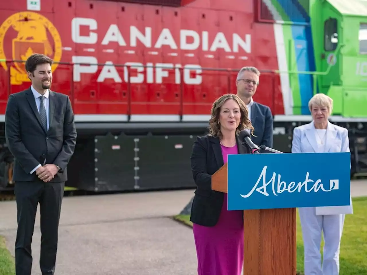 Alberta announces $45 million to fund hydrogen innovation