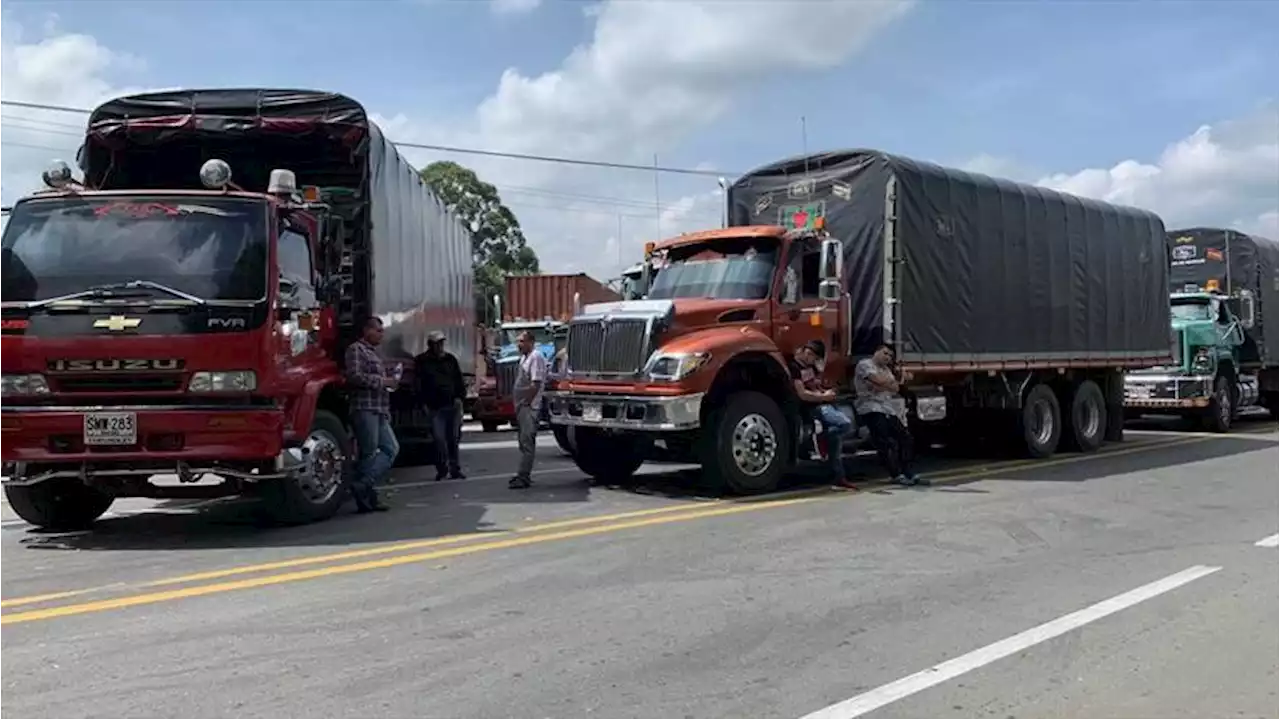 Ante bloqueos de vías Fedetranscarga, pide el retiro de su cargo del ministro de Defensa