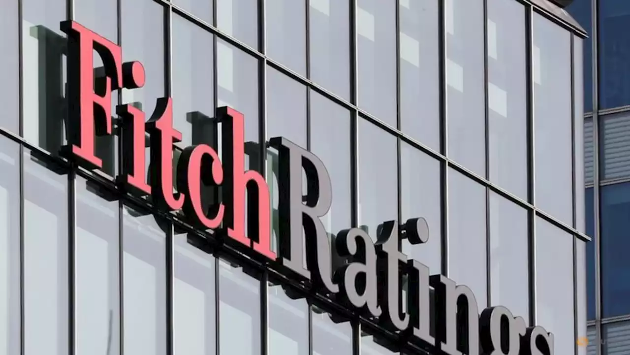 Fitch cuts US government's AAA credit rating by one notch