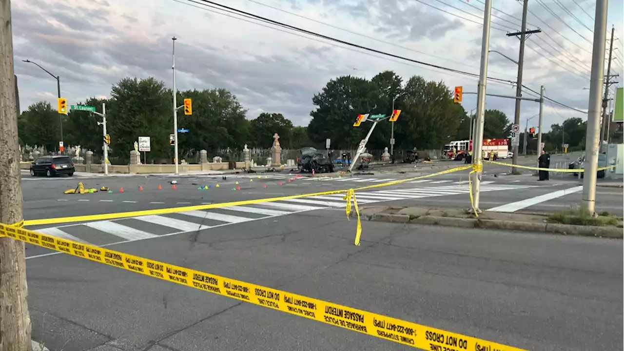 2 people killed in crash in Ottawa's east end