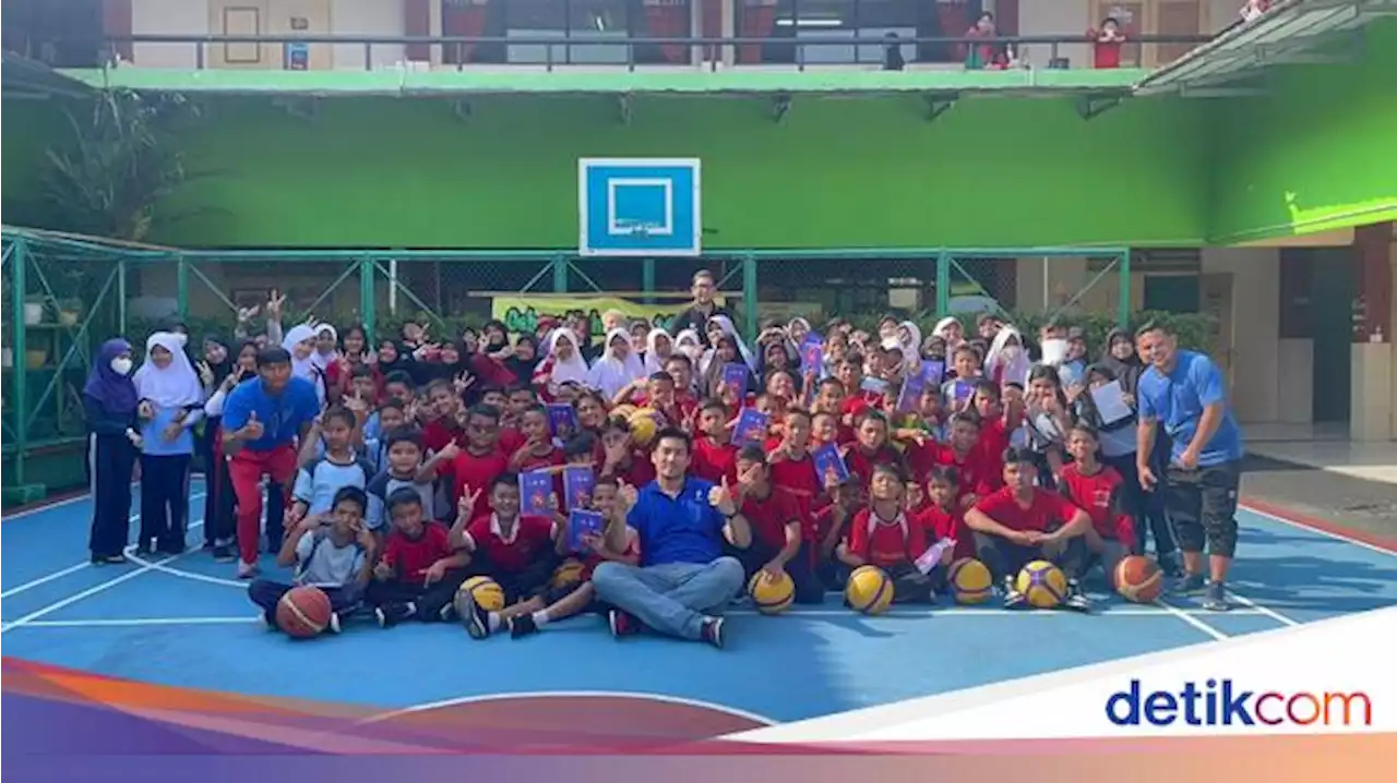 FIBA World Cup: Siswa SD Ini Senang Dikunjungi Eks Pebasket Nasional