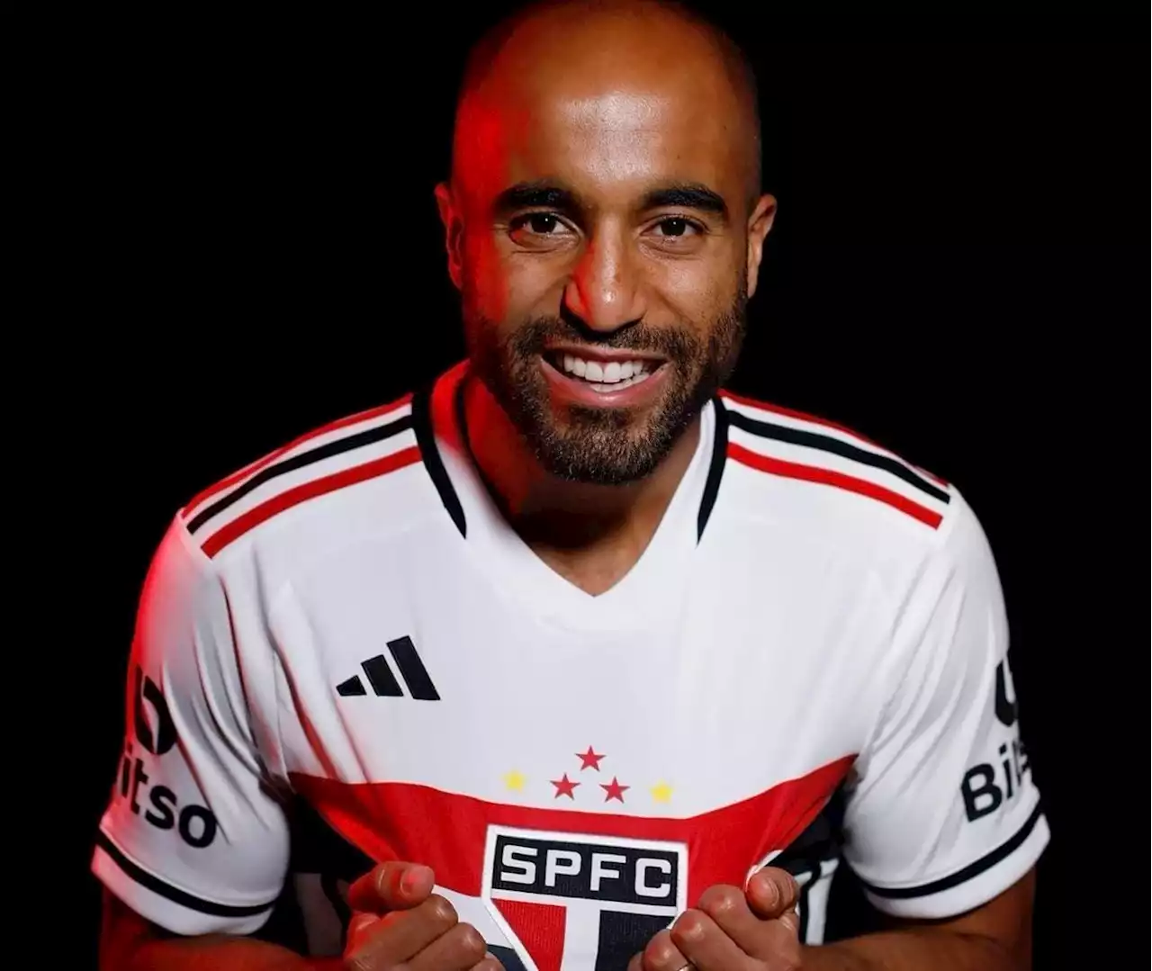 El extremo Lucas Moura regresa al Sao Paulo