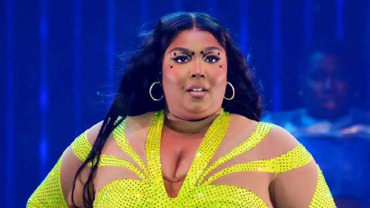 Lizzo's Former Dancers Claim They Were Weight-Shamed, Faced Harassment