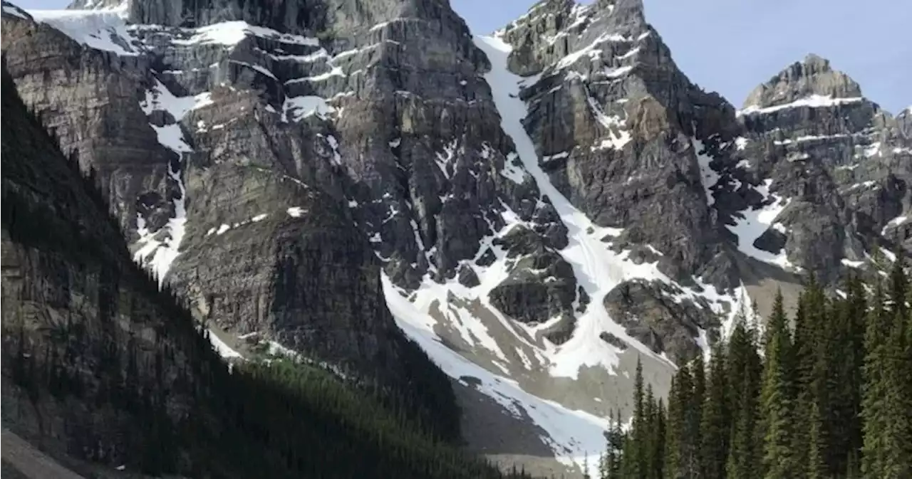 Trails in Banff National Park closed and restricted by Parks Canada - Calgary | Globalnews.ca