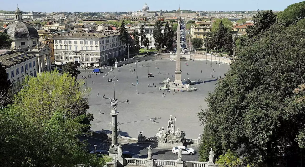 In città ci si consola tra afflitti, augurando la grandine