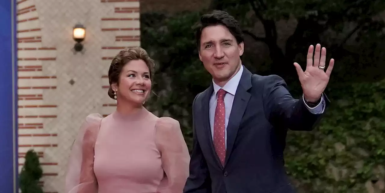 Il primo ministro canadese Justin Trudeau ha annunciato la separazione dalla moglie Sophie - Il Post