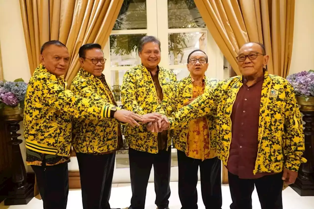 Didukung Tiga Ketua Dewan, Airlangga Ungkap Golkar Dimudahkan Berkomunikasi dengan Parpol Lain - Jawa Pos