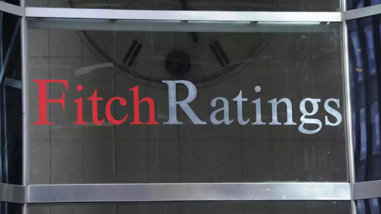 Fitch downgrades US credit rating, citing mounting debt and political divisions