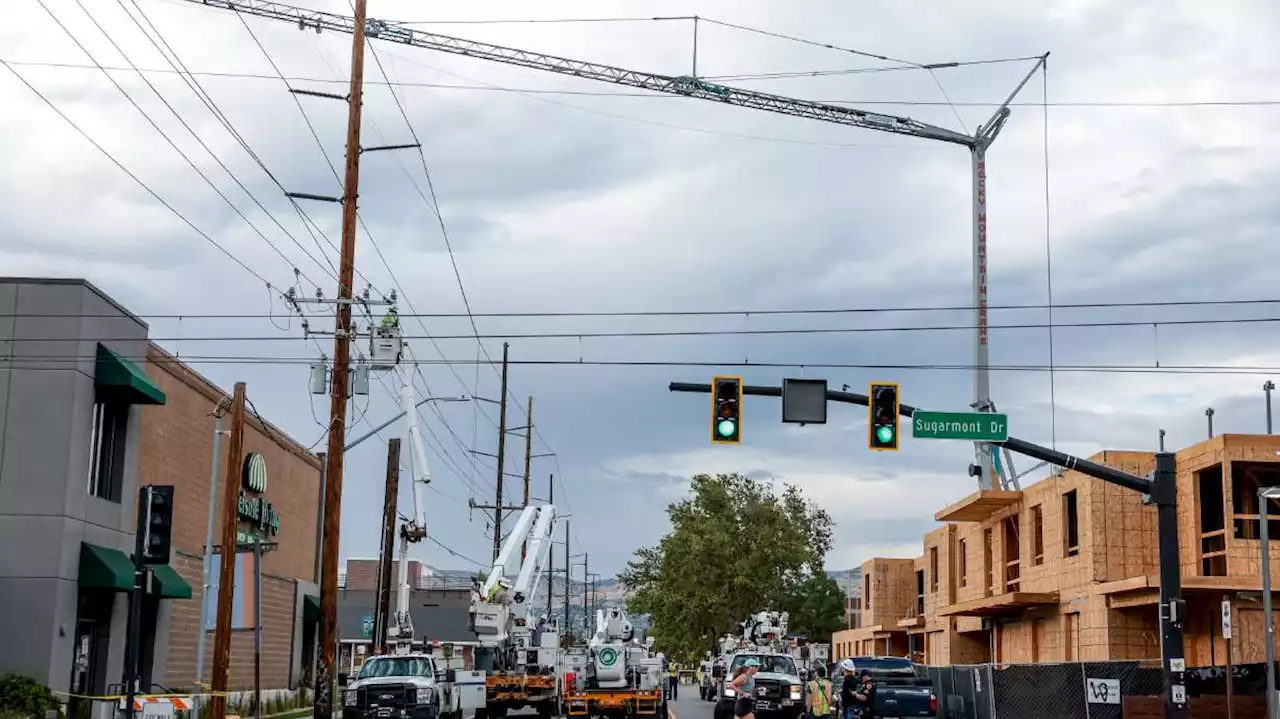 Wire from crane hits Salt Lake power lines, knocking out power to nearly 12K customers