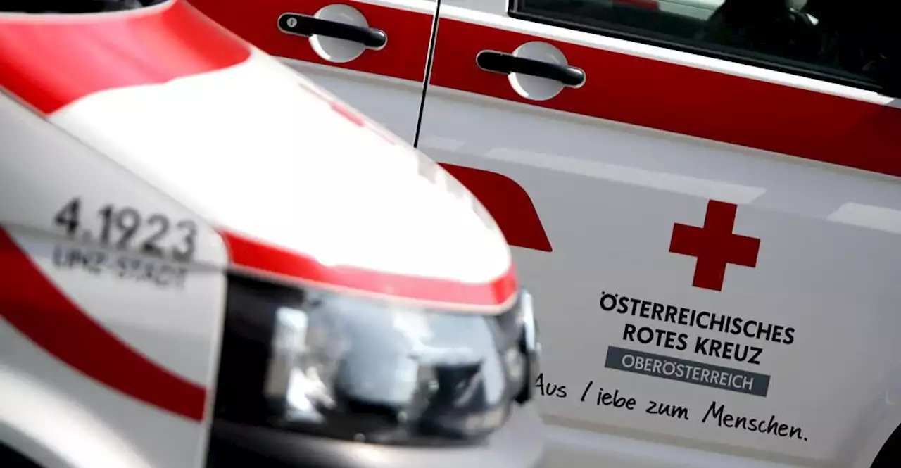 Sattelzug erfasste in Sandl einen Mofafahrer - Teenager schwer verletzt