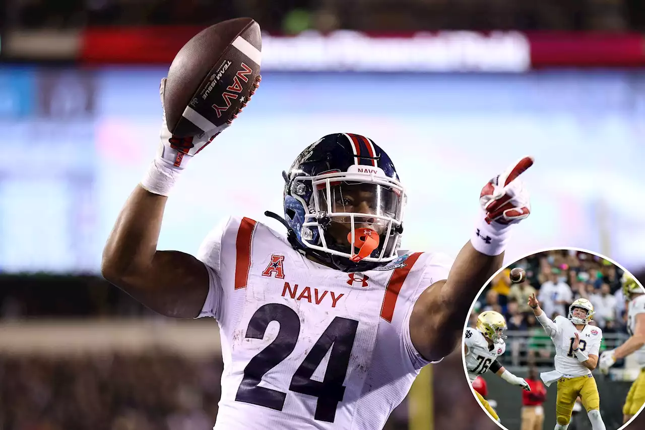 CFB Week 0 odds, picks: Navy vs. Notre Dame, Ohio vs. San Diego State