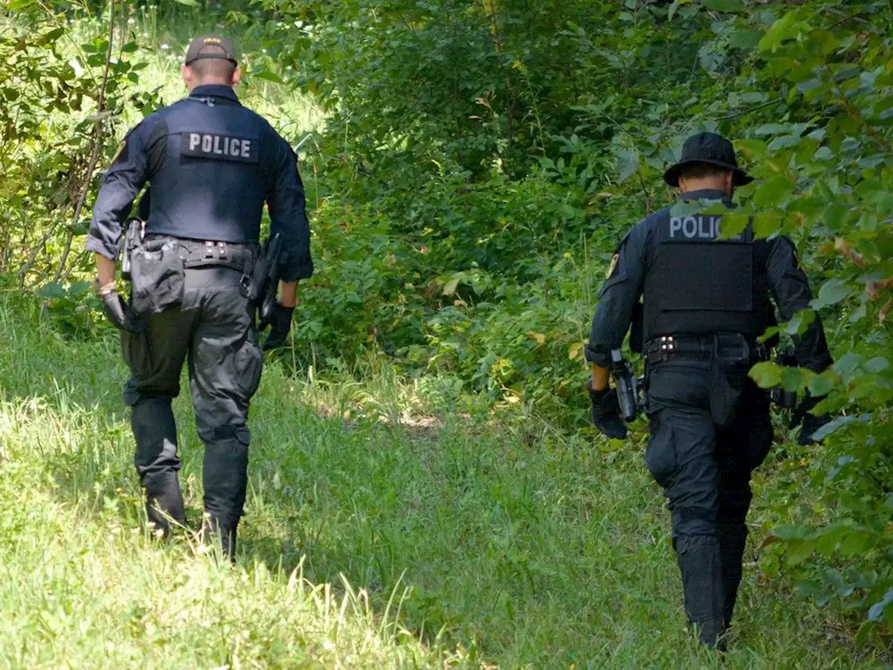 Search for clues continues after body discovered near Smiths Falls