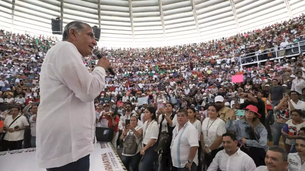 “El que me presume es él (AMLO), yo sólo me dejo querer”: Adán Augusto López