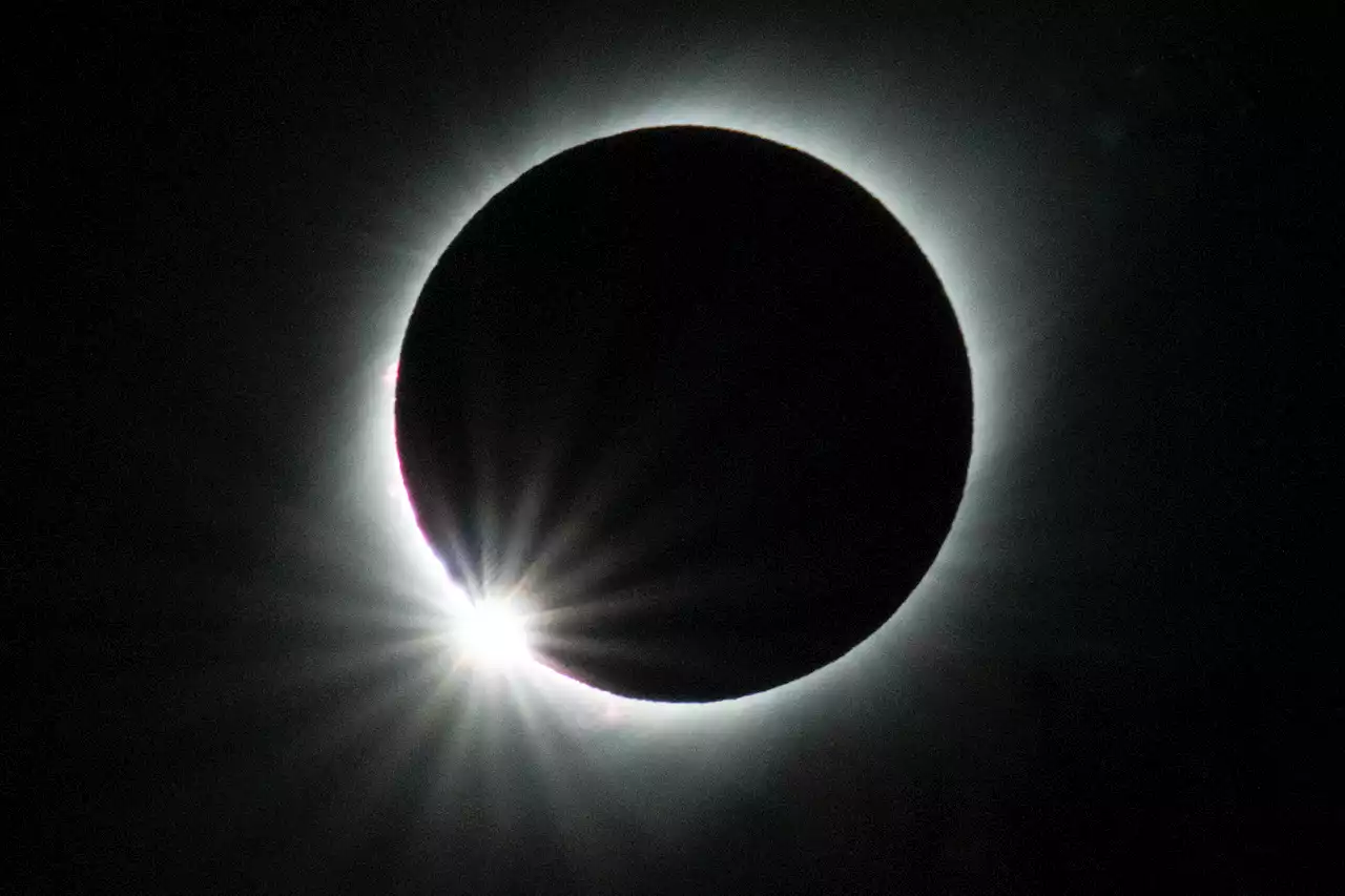 Mire al cielo y sorpréndase con la superluna de Esturión: este es el horario perfecto - Pulzo