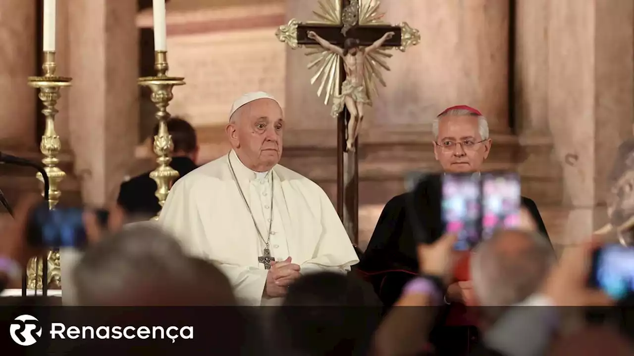 Papa quer Igreja a 'acolher e escutar as vítimas' e alerta para 'clericalismo que arruína' - Renascença