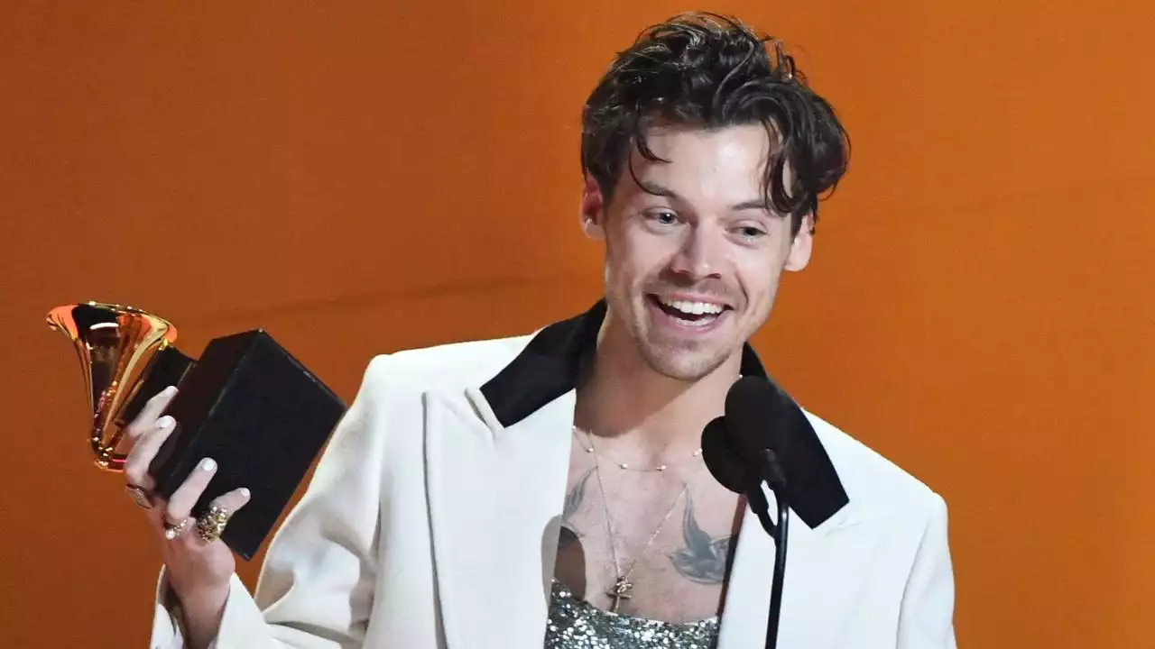 Harry Styles’ awkward charity act