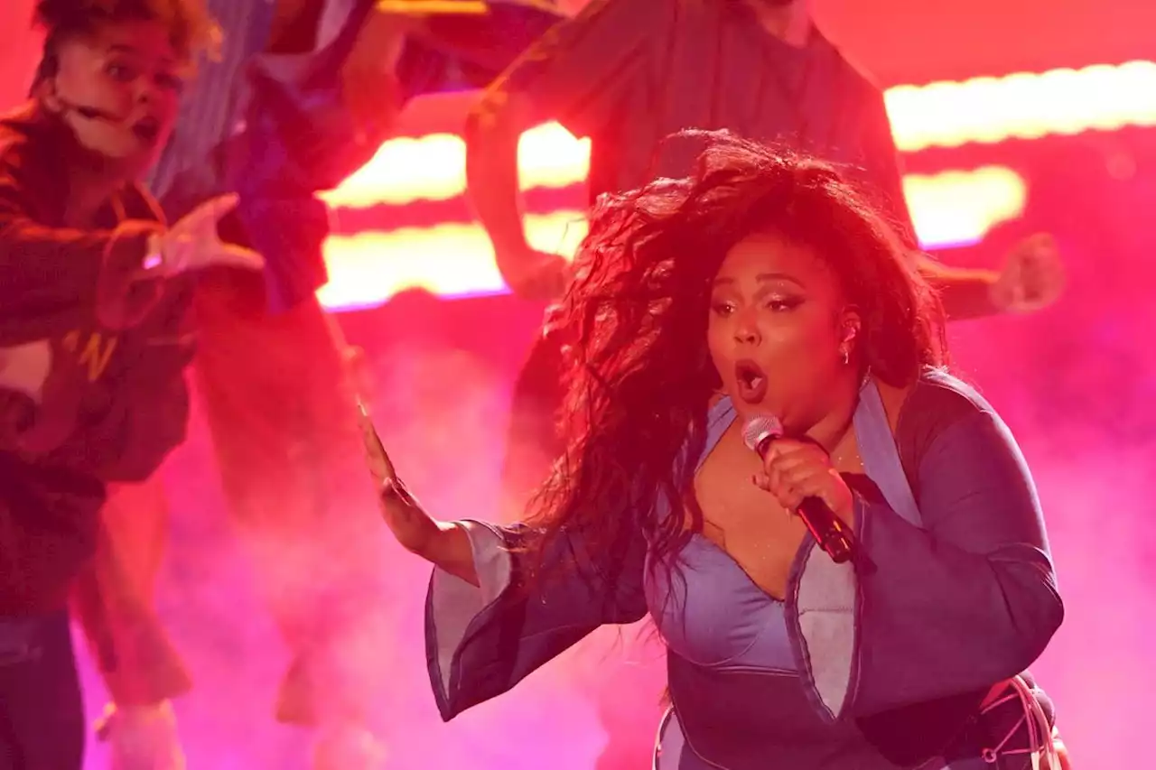 La popstar américaine Lizzo poursuivie par des ex-employées pour harcèlement