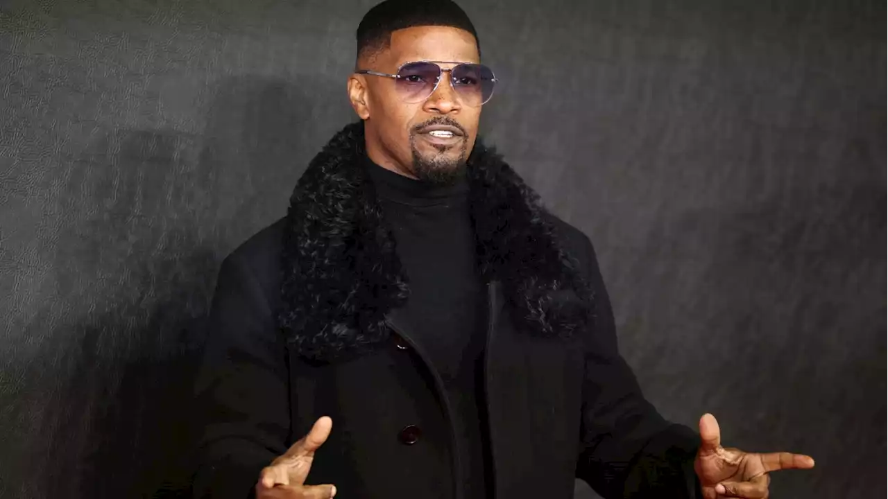 Jamie Foxx Says He ‘Would’ve Lost My Life’ Without Sister Deidra