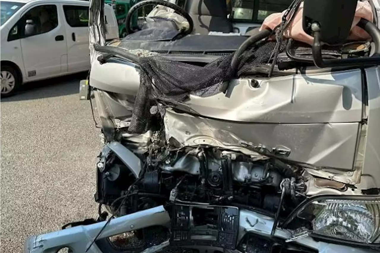 Man extricated from lorry after collision with tipper truck on SLE