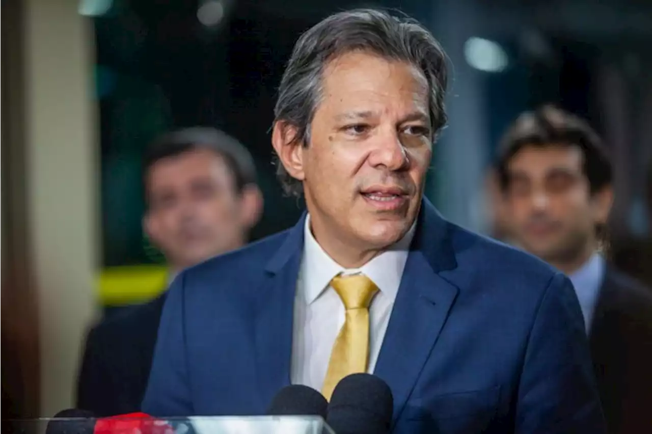 Haddad mira juros do cartão de crédito e dá prazo de 90 dias para queda