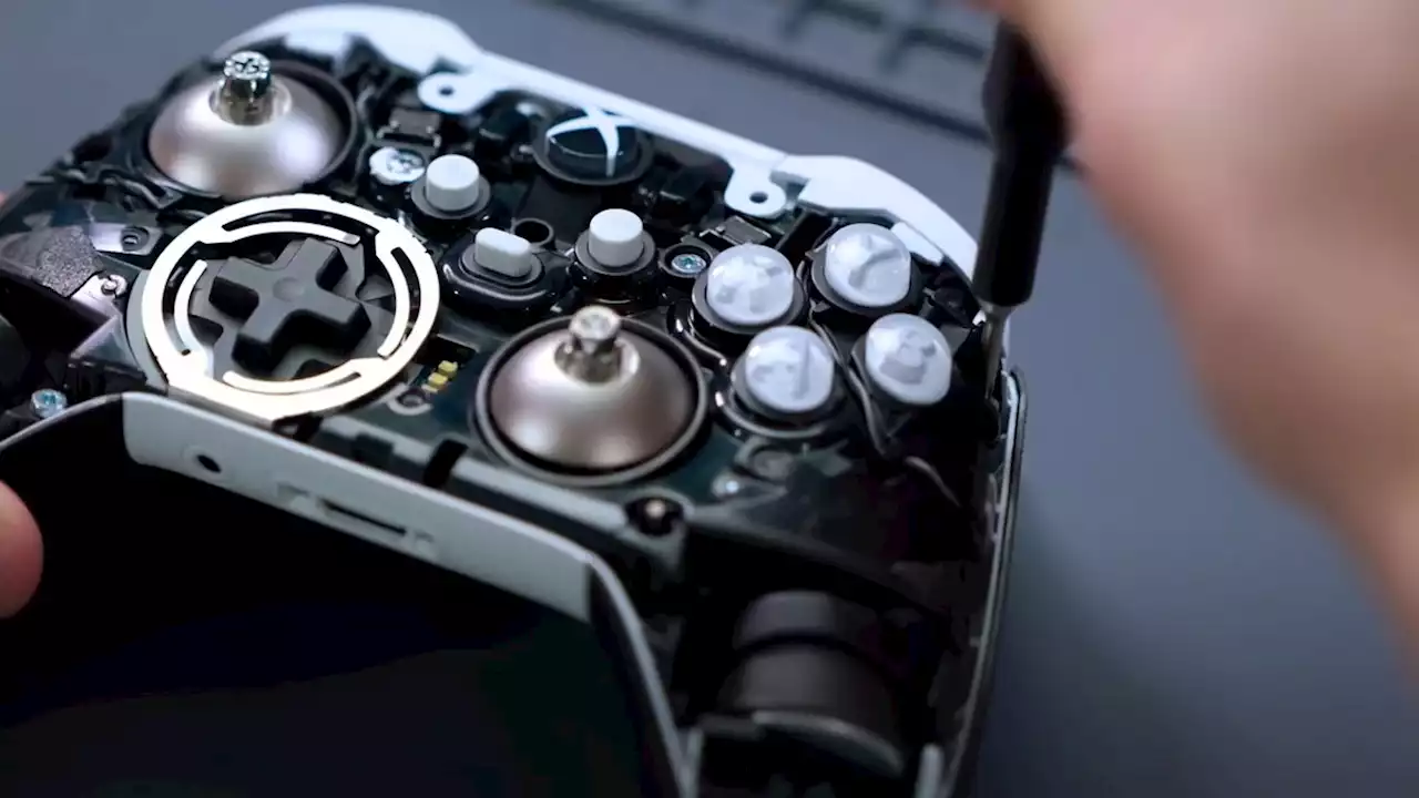 Xbox is now selling replacement controller parts and showing how to fix them | VGC