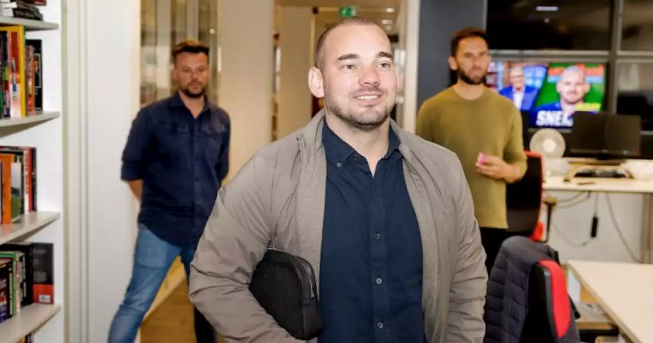 Sneijder biedt F-Side excuses aan: 'Eens een Ajacied, altijd een Ajacied'