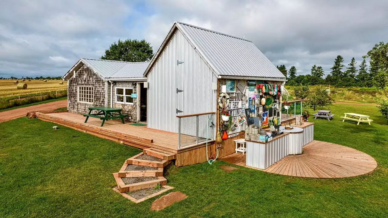 On Canada’s Prince Edward Island, Chef Michael Smith Is Creating Dazzling Farm-to-Table Feasts